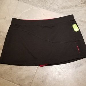 Black and red skort